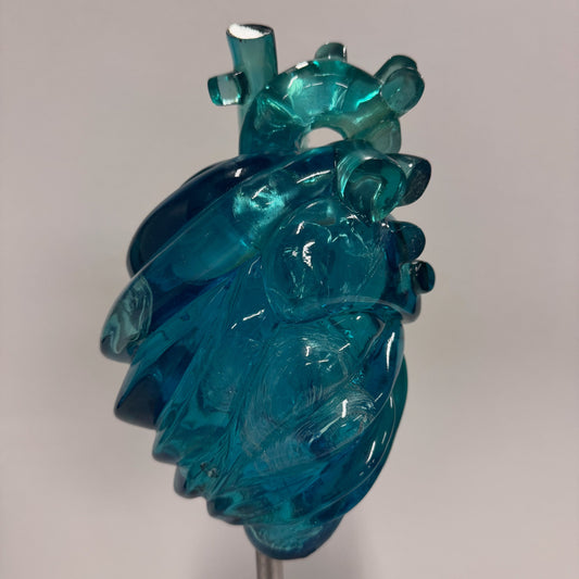 Latido, Escultura Vaciada en Resina Poliéster, Ramón Durán